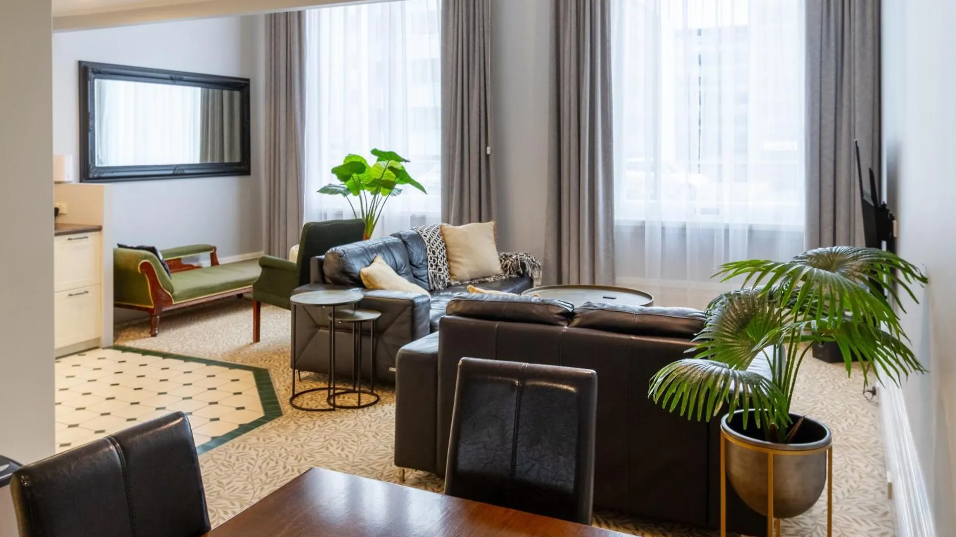 Cathedral Square Apartment 2 Bed Christchurch