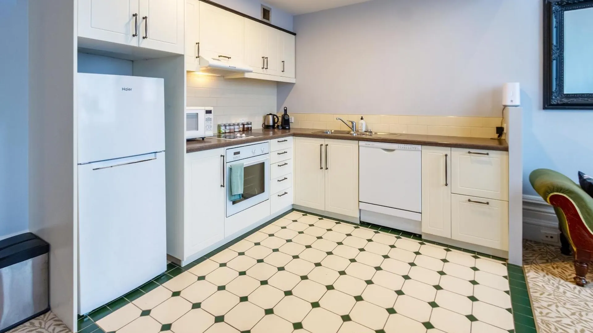 Cathedral Square Apartment 2 Bed Christchurch